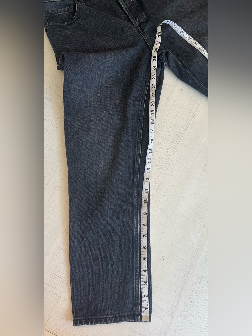 Everlane Black The Cheeky Jean - Picture 5 of 9